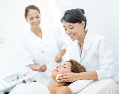 美容師不會(huì)溝通？巧用“花言巧語”提升銷售與服務(wù)